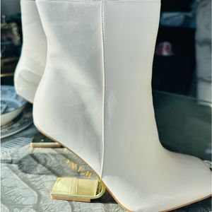 Azalea Wang Stylish boots